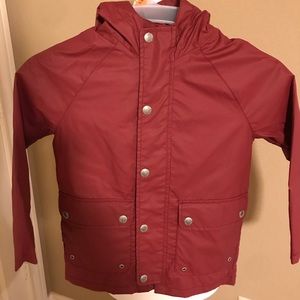 Gap children’s raincoat size small (6/7) regular